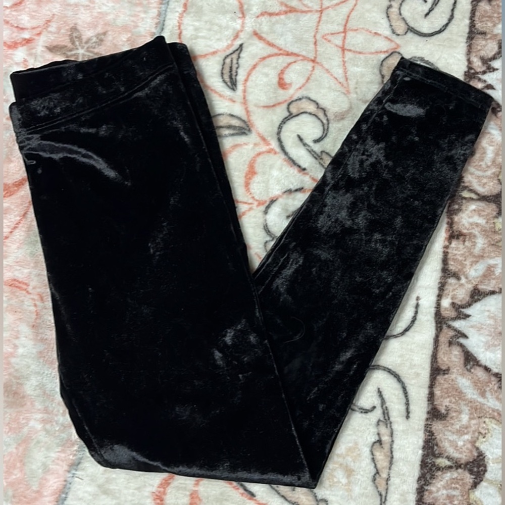 Girls Tucker + Tate black velvet leggings, 7